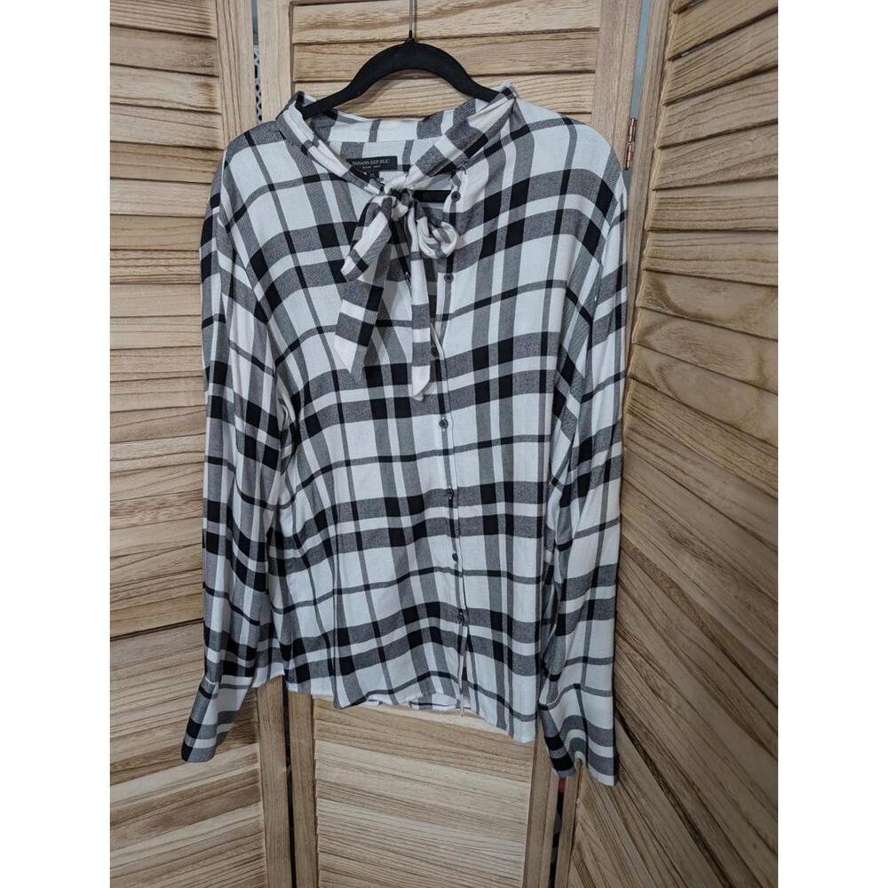 Banana‎ Republic Shirt Women XL White Black Plaid Long Sleeve Button Up